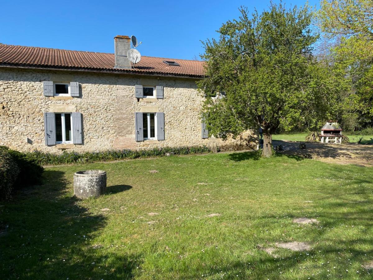 Maison D'Emmannaelle Auros Bagian luar foto