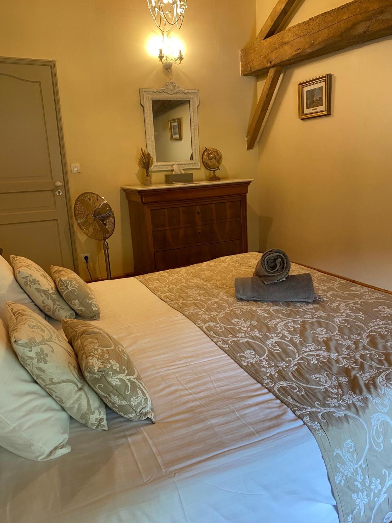 Maison D'Emmannaelle Auros Bagian luar foto