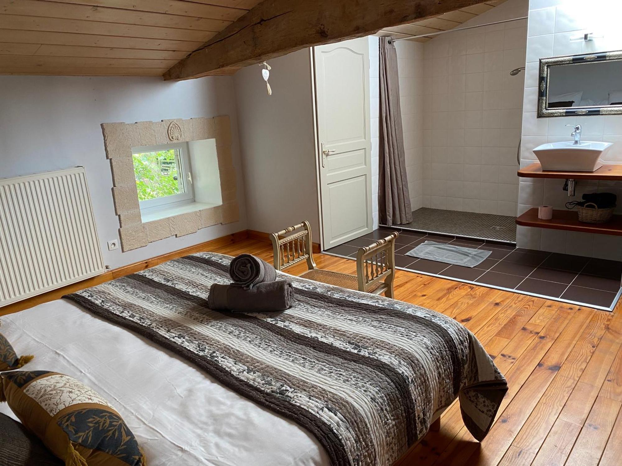 Maison D'Emmannaelle Auros Bagian luar foto
