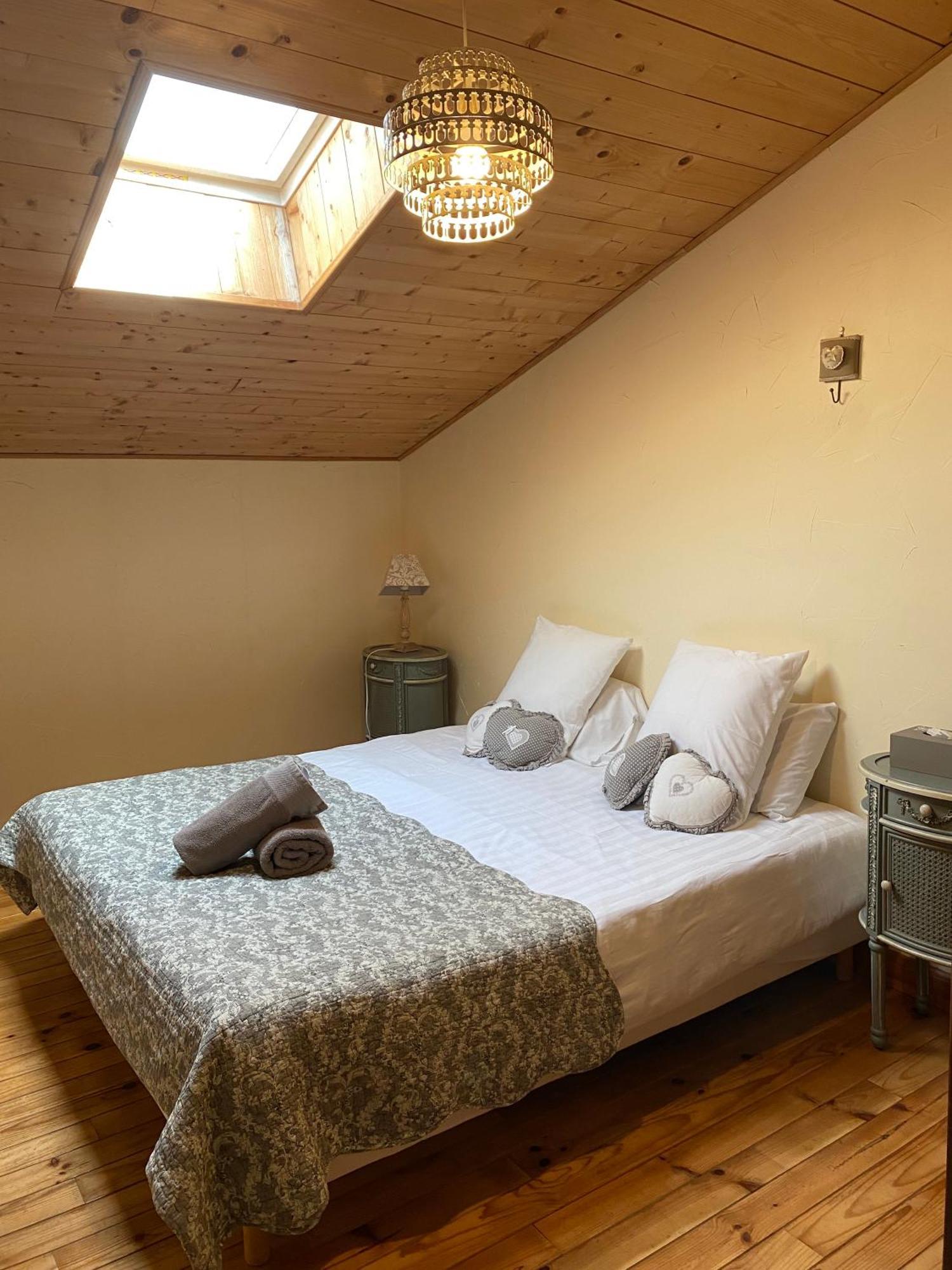 Maison D'Emmannaelle Auros Bagian luar foto
