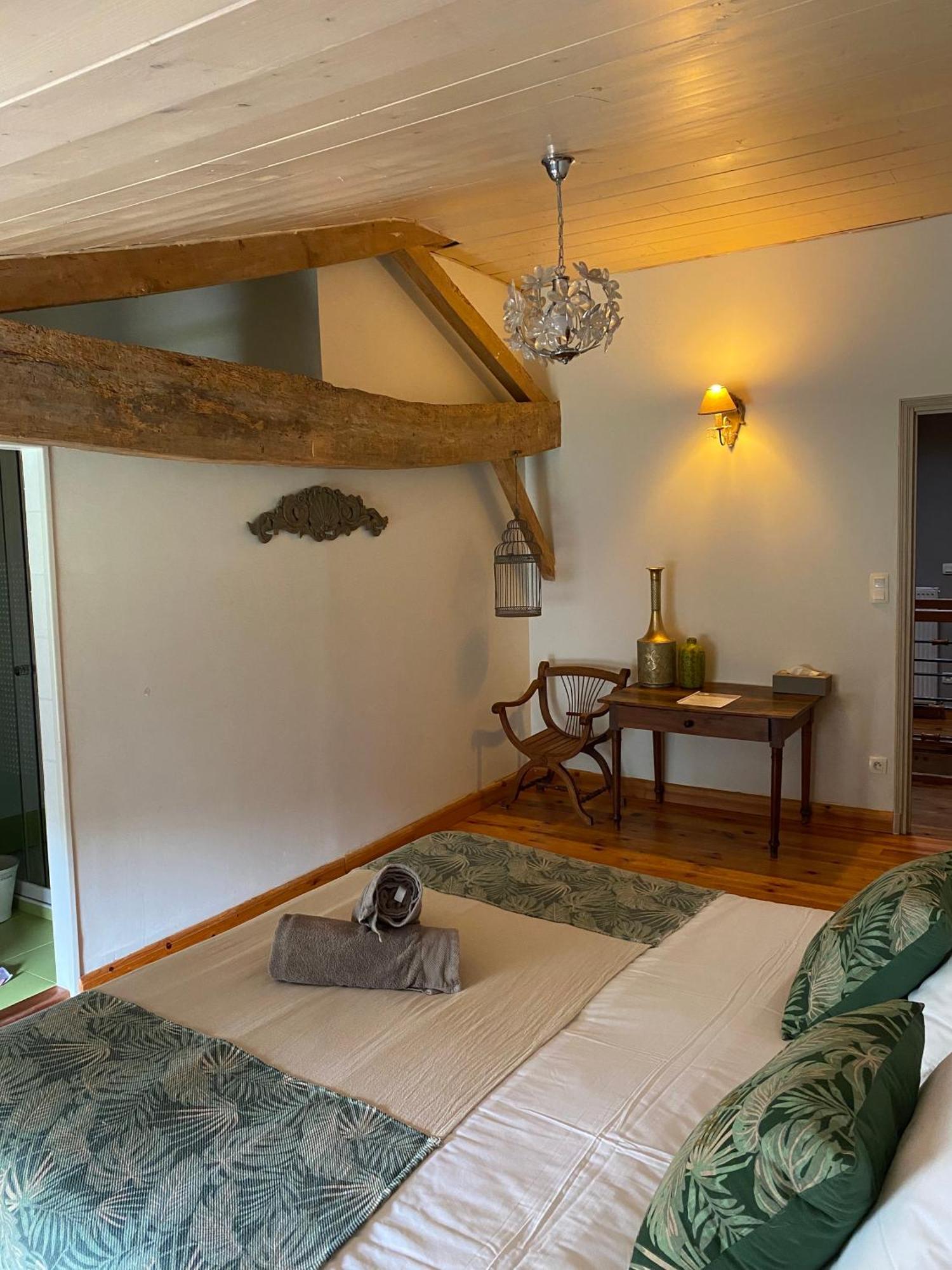 Maison D'Emmannaelle Auros Bagian luar foto